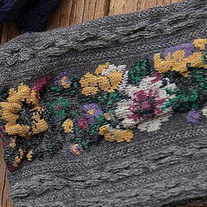 NWT Idowela | Floral Socks - Grey